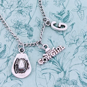 Kuhmädchen Halskette, Line Dancing Halskette, Cowgirl inspirierter Schmuck, Cowboy Themen Geschenke, Linie Tanzen Themen Geschenke, Rancher Geschenke, Rodeo Geschenk