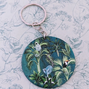 Monkey Keychain, Lemur keyring, monkey gifts, lemur gifts, gifts for animal lovers, gifts for monkey lovers, wildlife animals inspired,