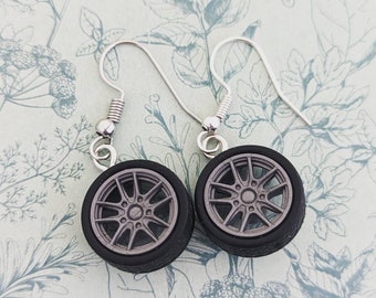 Car wheel earrings, novelty earrings, tyre earrings, mechanic gifts, mechanic earrings, retro earrings, kitsch jewelry, kawaii jewelry,