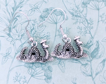 Pendientes de monstruo del lago Ness, pendientes de dinosaurio, joyas de dinosaurio, regalos para viajeros, pendientes de plesiosaurio, joyas de plesiosaurio, regalos de dinosaurio