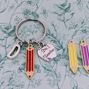 Teacher Keychain, art teacher gifts, colouring lover gifts, teacher Keyring, pencil Keychain, gift for art teacher, art student, artist,