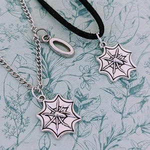 Spider necklace, spider web necklace, tarantula jewellery, spider jewelry, spider lover gifts, tarantula keeper gifts, Halloween necklace,