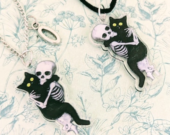 Novelty gothic skeleton necklace, gothic style jewellery, black cat style jewellery, black cat necklace, black cat mom gifts, scared cat