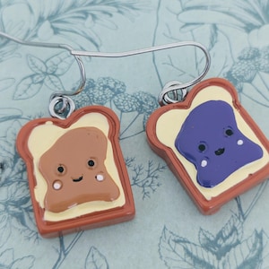 Peanut butter and jelly earrings, food earrings, foodie gifts, food inspired, food themed, novelty earrings, novelty jewellery, American