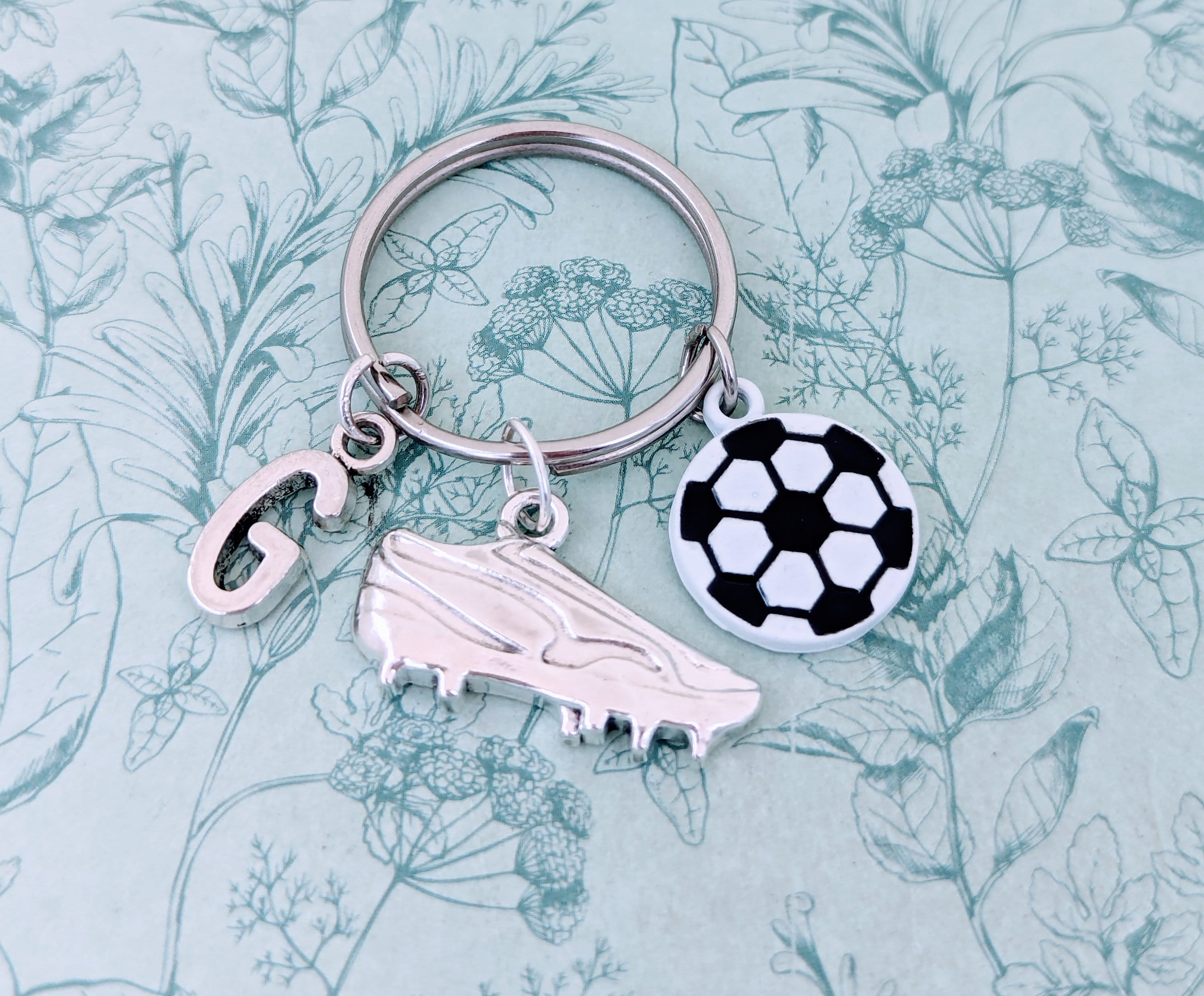 Personalised Ladies Girls Football Keyring Gift, 20+ Names - Foto 4
