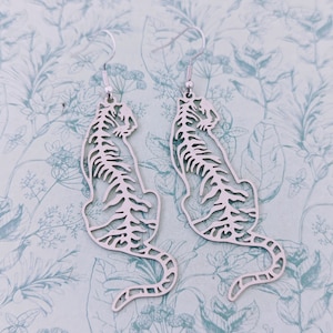 Tiger earrings, tiger jewellery, gifts for tiger lovers, tiger accessories, zoologist gifts, zoo earrings, animal lover gifts, animal themed