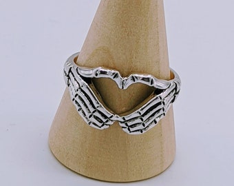 Skeleton ring, gothic ring, skeleton heart ring, skeleton themed jewelry, gothic inspired gifts, gifts for a goth, skeleton inspired,
