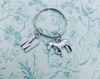 Pferd Schlüsselring, Pferdeliebhaber Geschenke, Reiter Geschenke, Geburtstagsgeschenke, Reitergeschenke, Taschenanhänger, personalisierte Geschenke, Geschenk für Pferdeliebhaber,