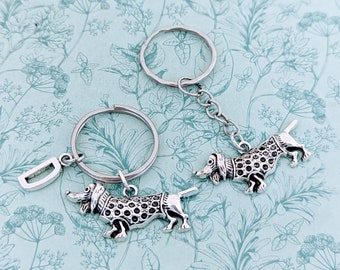 Dog keychain, dachshund Keyring, dachshund gifts, dog mom gifts, dachshund mom gifts, gifts for dog breeders, dog bag charm, dog accessories