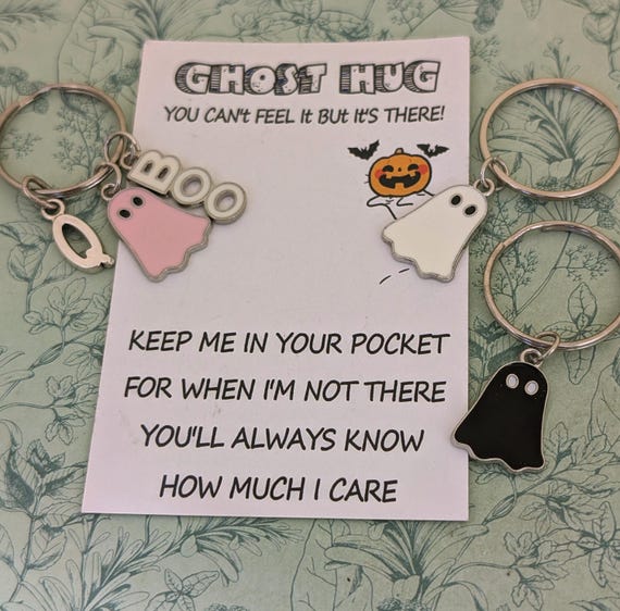 Ghost keyring, ghost keychain, ghost charm, ghost lover gifts, ghost accessories, ghost hug, horror lover gifts, horror fan, paranormal
