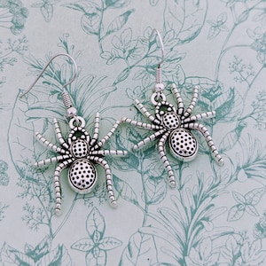 Spider earrings, tarantula earrings, spider jewellery, Halloween earrings, gifts for spider lovers, gothic earrings, Halloween jewelry,