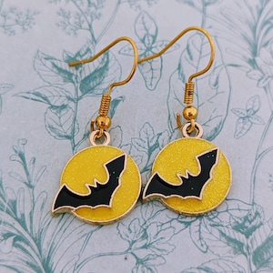 Bat earrings, bat jewellery, vampire earrings, vampire jewelry, Halloween earrings, Halloween jewelry, Halloween gifts, bat inspired gifts