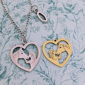 Horse pendant necklace, horse jewellery, horse lover gifts, horse trainer gifts, horse rider gifts, equestrian necklace, equestrian jewelry