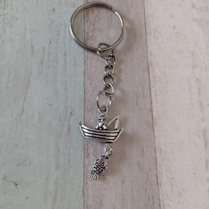 Angeln Schlüsselanhänger, Angeln Geschenk, Geschenke für ihn, Fisch Schmuck, Neuheit Schlüsselring, Geburtstagsgeschenke, Jubiläumsgeschenke, Strümpfe Füllstoffe,