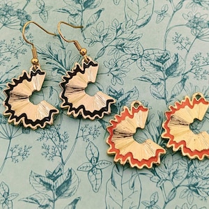 Pencil sharpening earrings, teacher gifts, teacher earrings, gifts for teacher, teaching assistant gifts, illustrate gifts, artist earrings
