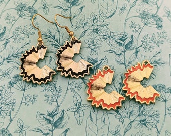 Pencil sharpening earrings, teacher gifts, teacher earrings, gifts for teacher, teaching assistant gifts, illustrate gifts, artist earrings