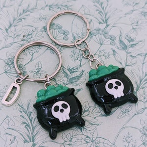 Witch cauldron keychain, witch jewellery, witch lover gifts, Halloween keyring, Halloween lover gifts, Halloween accessories, witch coven,