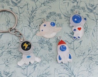 Llavero de astronauta, amantes de los astronautas, colgantes de astronauta, regalos para amantes del espacio, colgantes espaciales, llavero de cohete, regalos de astronauta, temática espacial