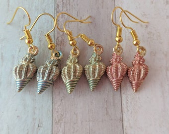 Seashell earrings, seashell jewelry, beach earrings, beach jewelry, gifts for her, gold earrings, shell earrings, mermaid earrings,