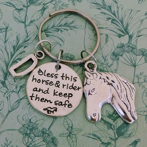 Horse rider keyring, horse rider lover gifts, horse themed keychain, equestrian gifts, equestrian keyring, horse mom gifts, horse vet gifts,