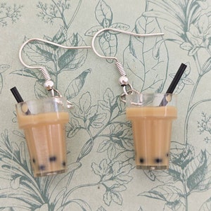 Bubble tea earrings, bubble tea jewelry, tea lover gifts, novelty earrings, novelty jewellery, barista earrings, gifts for a barista,