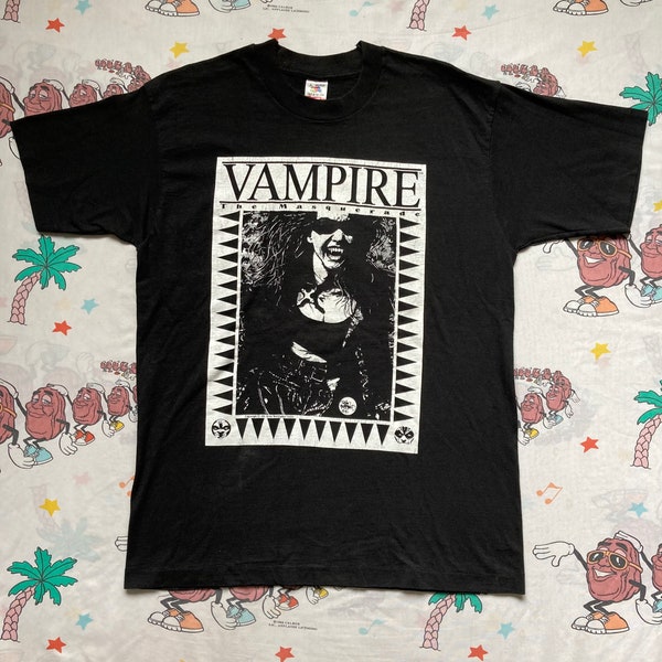 Vintage 90’s Vampire The Masquerade T shirt, size Large 1991 White Wolf Fashion Victim