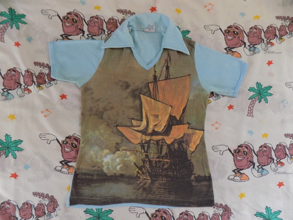Vintage 70's Mayflower Ship Artwork Collared T shi