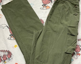 Vintage 70’s OG 107 Poplin Side Button Women’s Utility Slacks, 24x32 1979 Military