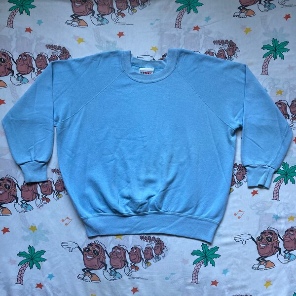 Vintage 80’s Bassett Walker Powder Blue Sweatshirt, size Medium Super Soft Raglan Crewneck