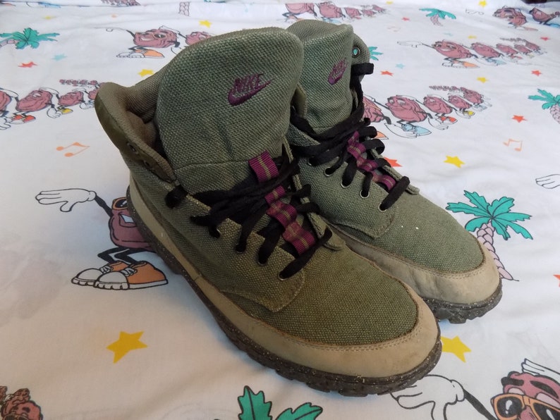 90's nike hiking boots