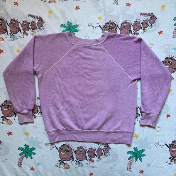 Vintage 80’s Blank Lilac Sweatshirt, size Small Soft Thin Raglan Crewneck