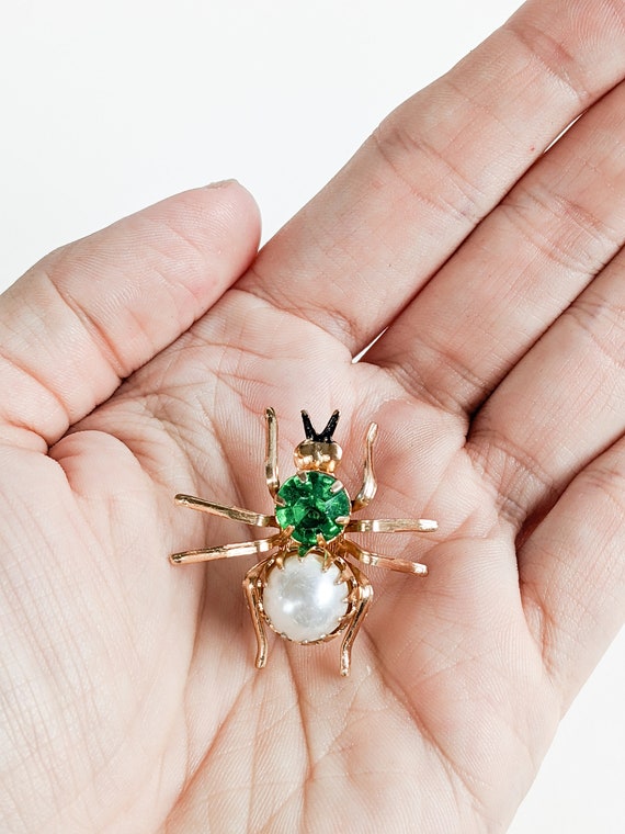 Vintage Spider Brooch, Arachnid, Lightweight Gold… - image 7