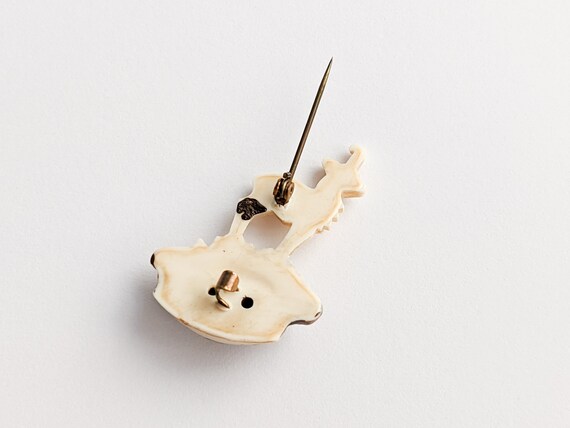 Antelope Brooch, Carved Antler Effect, Beige Cell… - image 4