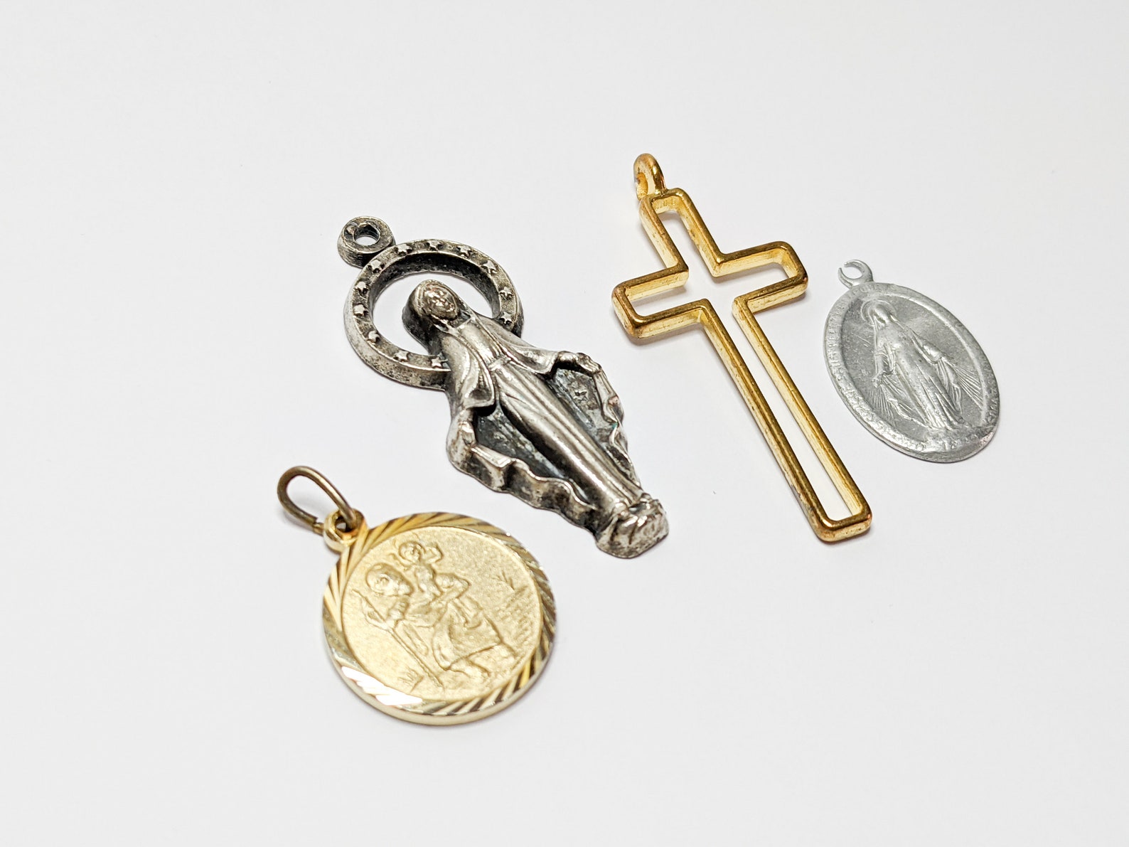 Vintage Christentum Anhänger Charms religiöse Artikel | Etsy