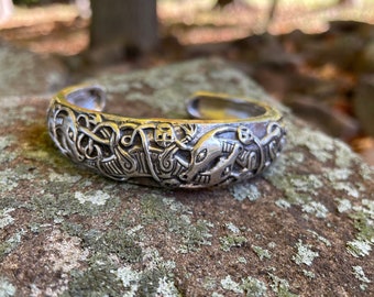 Jelling-stil vikingarmband