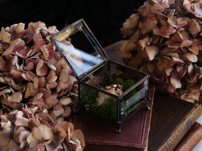 Glass Box medium size square ring box geometric glass box jewelry box, ring box stained glass box wedding ring box ring holder