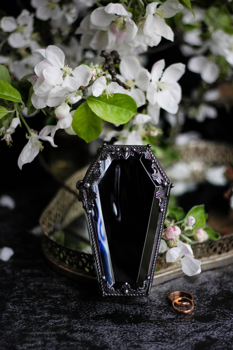low Coffin box, Length: 13.5 cm 5.3, small glass box for jewelry. stained glass box, Glass box, jewelry box, small casket black
