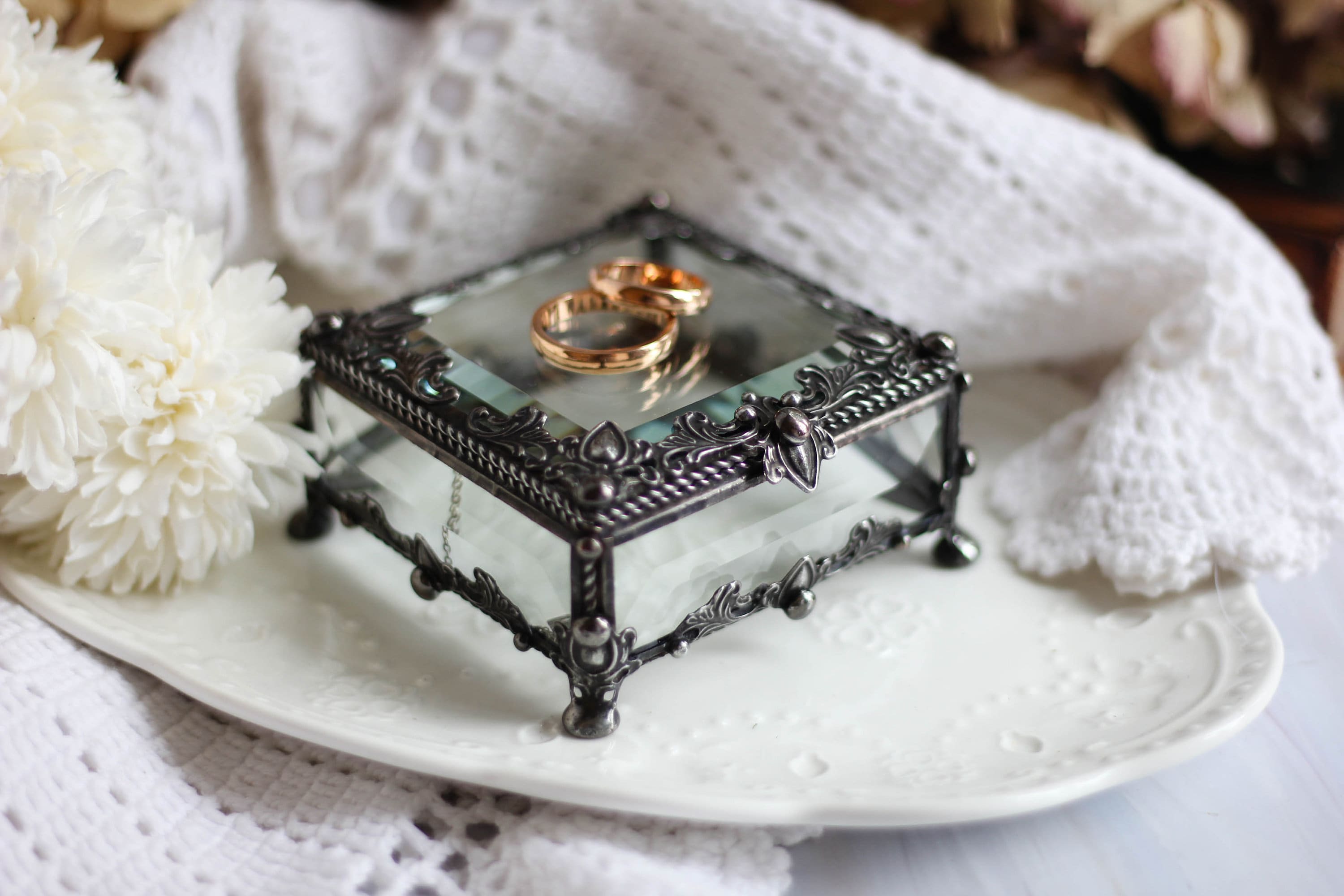 50 ring box