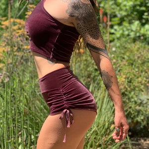 The Saucy Mama Cinch Shorts