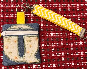 Key Fob Cash and Credit Card zipper pouch - Letter Q