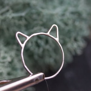 Cat ring - Skinny stackable ring, hammered faceted ring, cat person gift