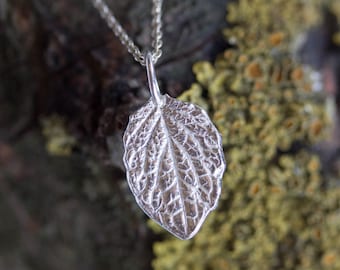 Collana foglia - foglia d'argento fine, realistica, delicata collana foglia, ispirata alla natura