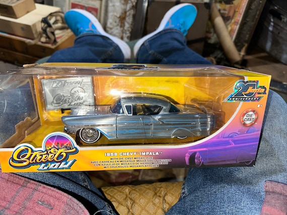 Jada Street Low 1958 Chevy Impala 1:24 Scale Diecast Gray W