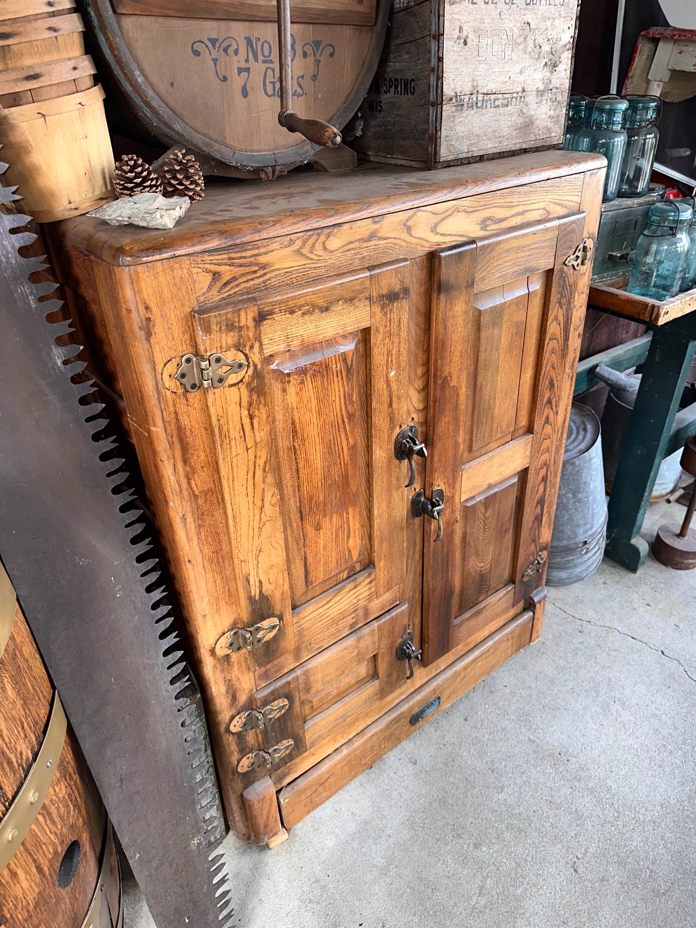 Antique Victor Oak Ice Box Refrigerator, 1900 Ice Box, Approx 43