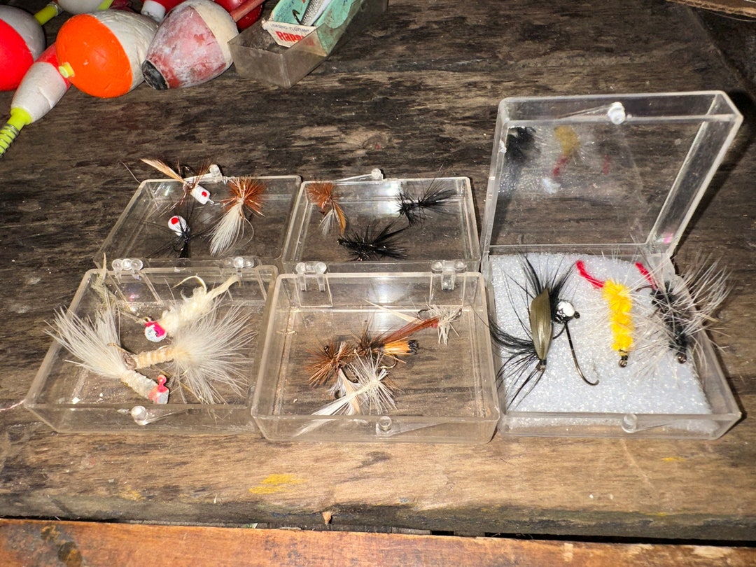 Set of 14 Antique/vintage Fishing Flies, Tackle, Gear, Freshwater
