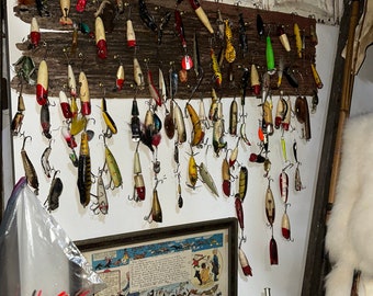 Antique/Vintage Fishing Lure, Tackle, Gear, Freshwater, Saltwater, Fishing, Bait, listing is for one Lure only