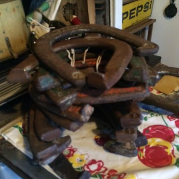 Large Forged Iron Horse Shoes, 1930's Great Condition, Cool Hot Pan Stands For Countertops Or Tables