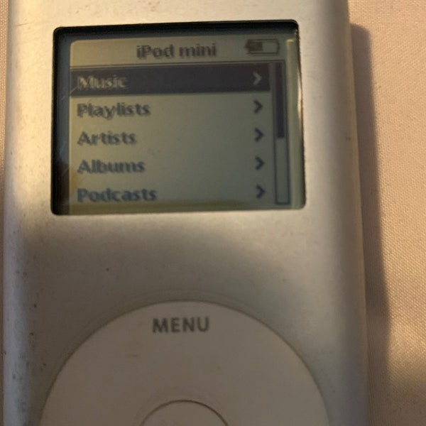 Genuine 4GB Apple iPod model# A1051 - Silver Tested & working, loaded with great classic music