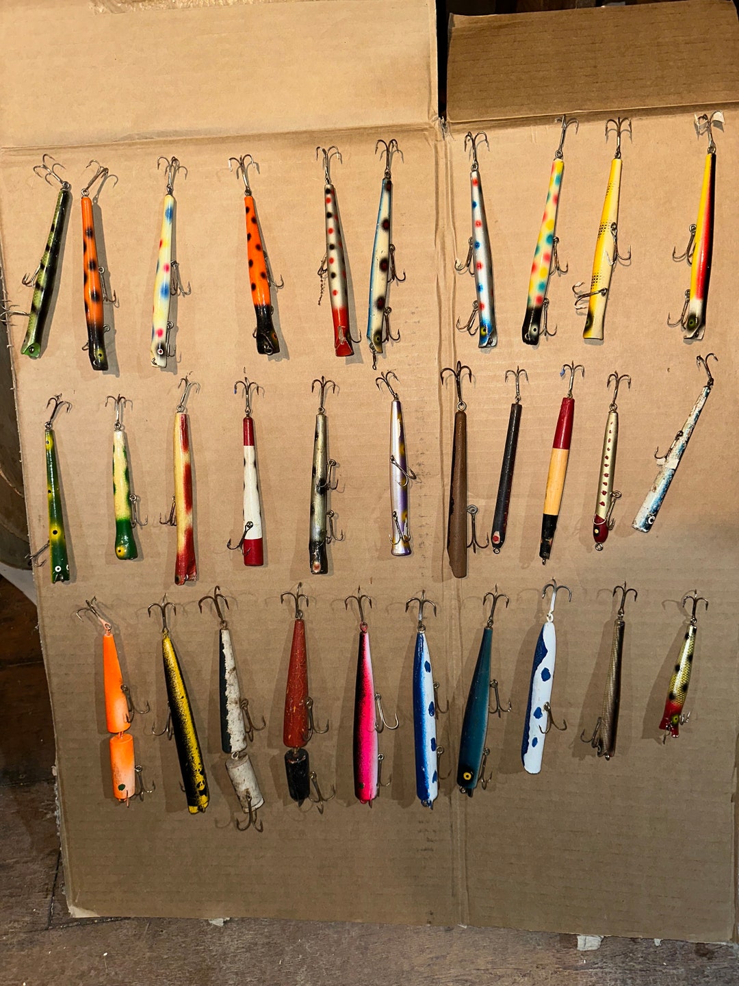 Leurres De Pêche Vintage En Bois Signés Ed Latiano - Fabriqué à Ellwood City PA - Main Peint