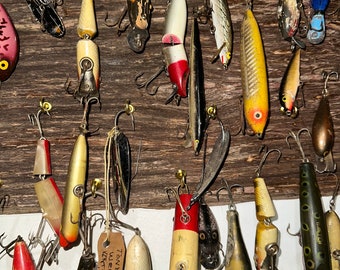 Antique/Vintage Fishing Lure, Tackle, Gear, Freshwater, Saltwater, Fishing,  Bait, listing is for one Lure only